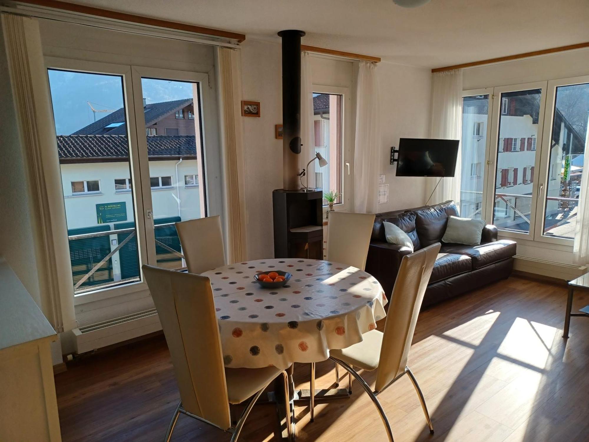 Jobling'S Holiday Apartment Интерлакен Екстериор снимка